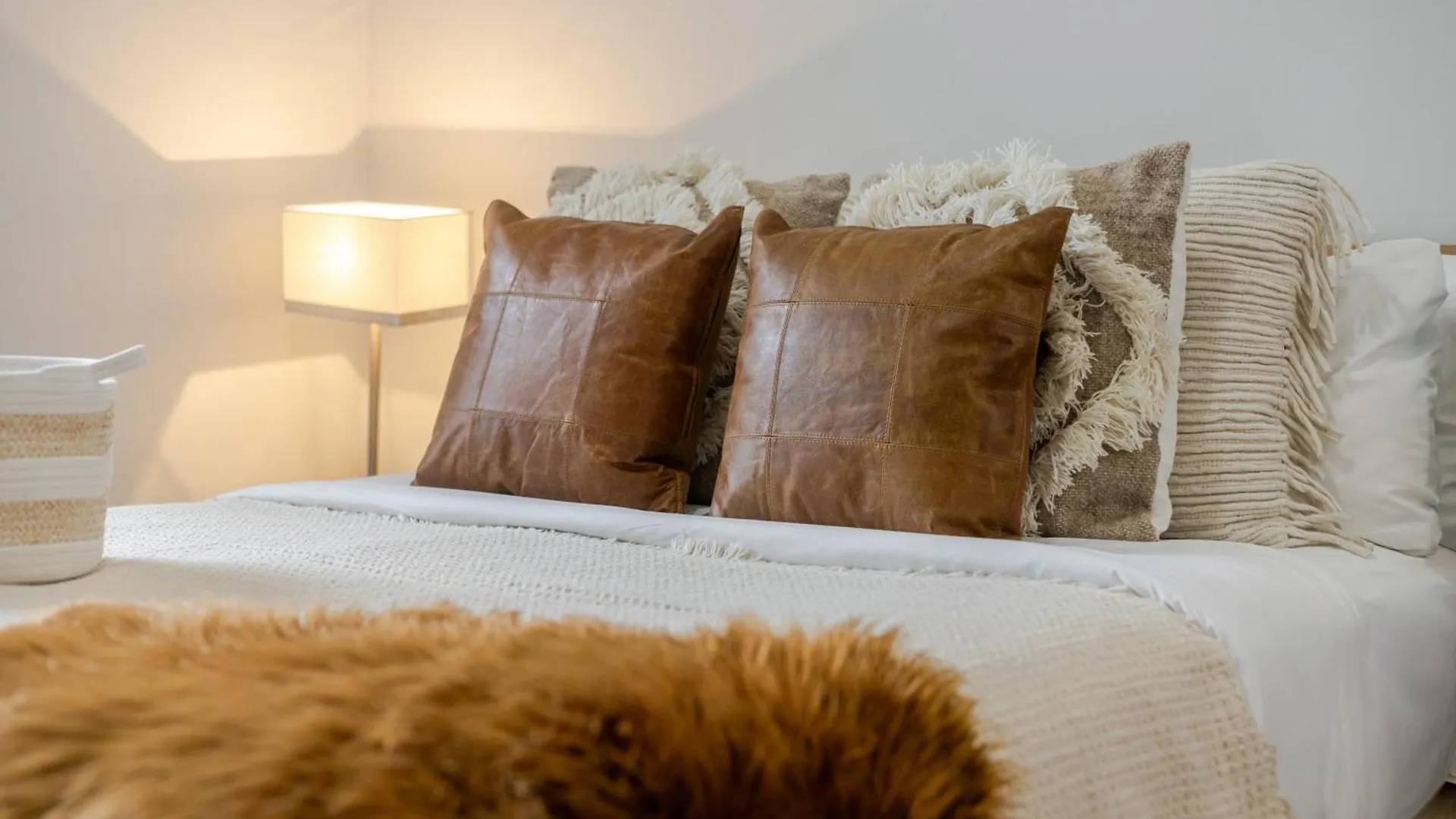 Apartment Cute Studio On Bishop - Hot Spot Dtown Mtl Zw3 Montreal Canada